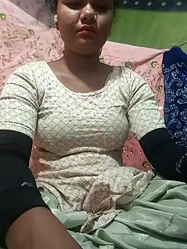 Hot Shredha online show from October 17, 2025, 9:56 am