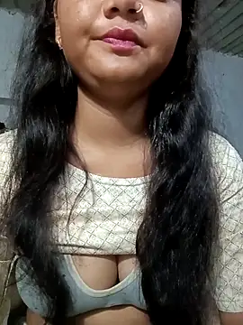 Hot Shredha online show from October 6, 2025, 4:19 pm