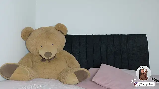 Snapshot of Natashaparker__ chatting on June 2, 2026, 3:50 am Natashaparker online show from June 2, 2026, 3:50 am