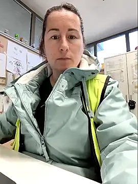 bichota85 online show from March 26, 2026, 10:46 am