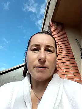 bichota85 online show from November 16, 2025, 12:43 pm