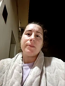 bichota85 online show from December 16, 2025, 9:19 pm