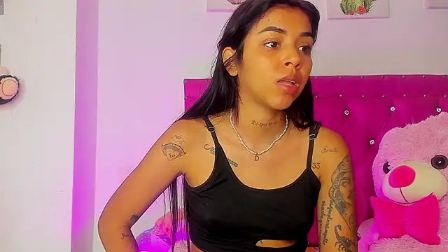 Snapshot of dahiiangomezz chatting on February 17, 2026, 9:12 pm dahiiangomezz online show from February 17, 2026, 9:12 pm