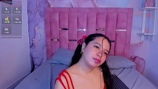 Snapshot of LunaWiill_ chatting on October 10, 2025, 3:24 pm LunaWiill online show from October 10, 2025, 3:24 pm