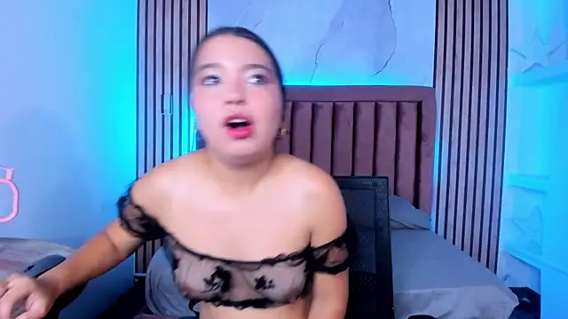 Snapshot of LunaWiill_ chatting on October 15, 2025, 11:51 am LunaWiill online show from October 15, 2025, 11:51 am