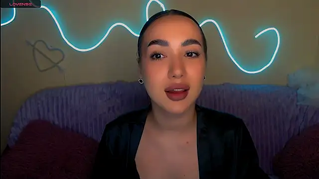 Mia cutie77 online show from November 2, 2025, 10:09 am