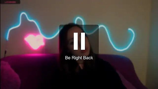 Mia cutie77 online show from November 22, 2025, 8:35 am