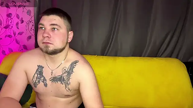 Snapshot of coupleinspire chatting on March 1, 2026, 8:42 pm coupleinspire online show from March 1, 2026, 8:42 pm