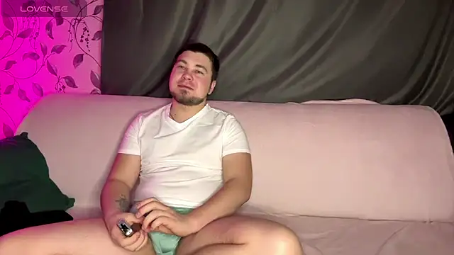 Snapshot of coupleinspire chatting on February 25, 2026, 6:08 pm coupleinspire online show from February 25, 2026, 6:08 pm