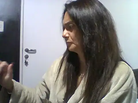 dulcefanny online show from May 11, 2026, 12:34 am
