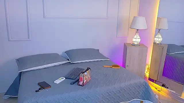 ElectraScot online show from November 26, 2025, 7:36 pm