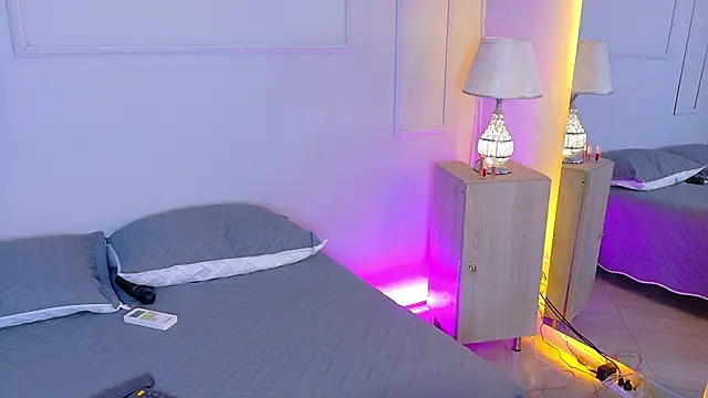 ElectraScot online show from November 22, 2025, 7:57 pm