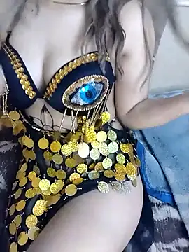 shahinaz-123 online show from March 1, 2026, 11:43 am