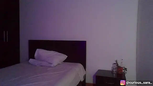  curiouskitten  online show from March 13, 2026, 1:32 am