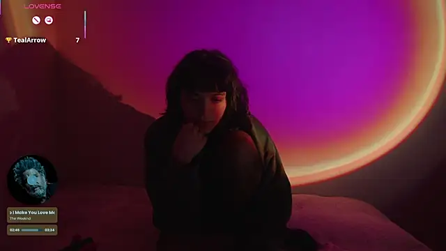  curiouskitten  online show from September 17, 2025, 3:08 am