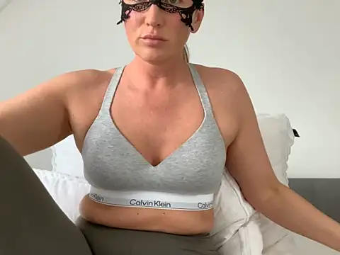 NikitaSky online show from April 20, 2026, 11:35 am