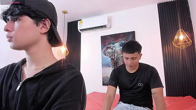 Hot Threesomee online show from September 24, 2025, 1:28 pm