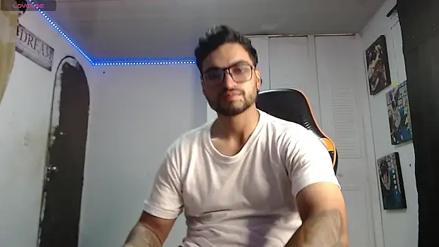 Snapshot of Chrys_harris77 chatting on November 26, 2025, 8:09 pm Chrys harris77 online show from November 26, 2025, 8:09 pm