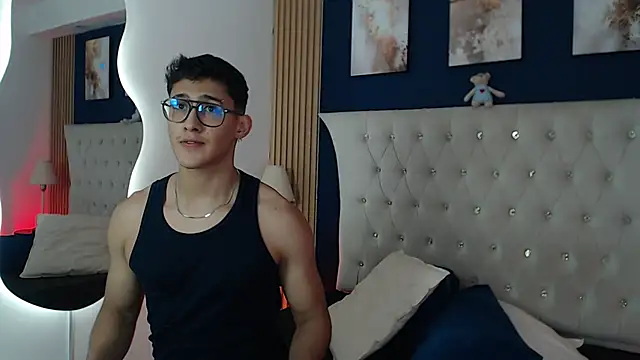 SalvadorFit online show from March 15, 2026, 8:16 pm