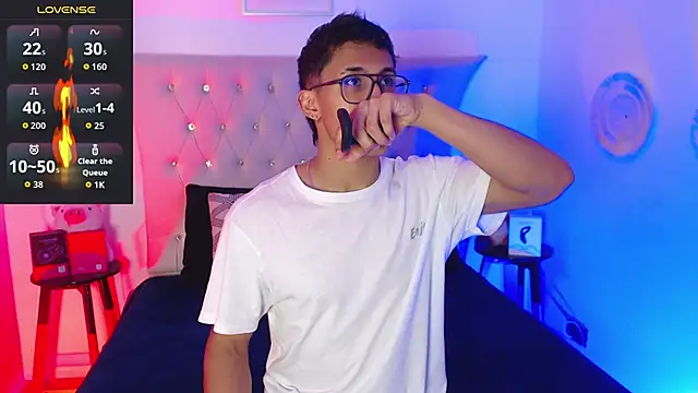 SalvadorFit online show from November 16, 2025, 8:24 pm