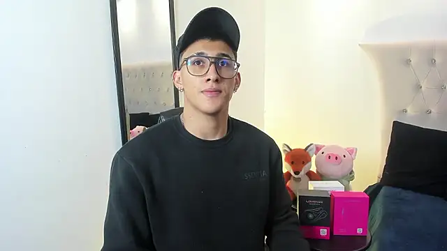 SalvadorFit online show from February 1, 2026, 8:40 pm