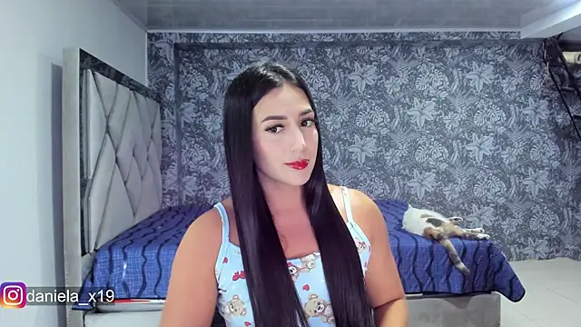Snapshot of Daniela_x19 chatting on July 18, 2026, 1:14 am Daniela x19 online show from July 18, 2026, 1:14 am