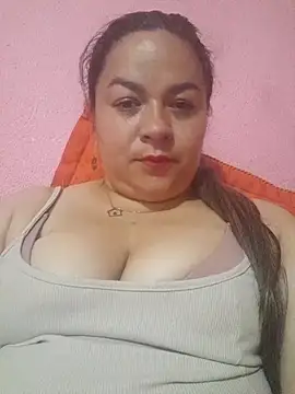 Snapshot of Amalia-sm chatting on November 18, 2025, 9:18 pm Amalia-sm online show from November 18, 2025, 9:18 pm