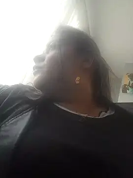 Snapshot of Amalia-sm chatting on October 30, 2025, 9:33 pm Amalia-sm online show from October 30, 2025, 9:33 pm