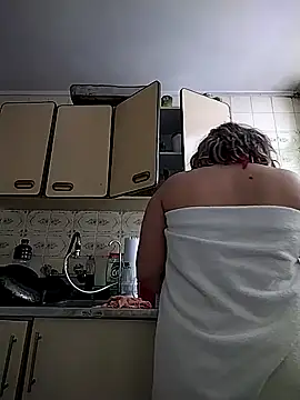 Snapshot of Lunita86 chatting on November 18, 2025, 12:19 pm Lunita86 online show from November 18, 2025, 12:19 pm