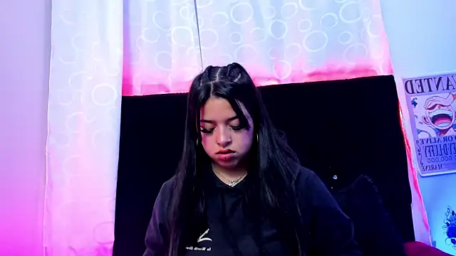 queen salomme online show from December 18, 2025, 8:56 pm