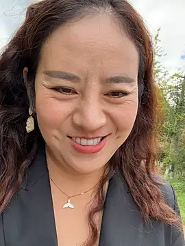 Kayla-love online show from October 9, 2025, 4:46 am