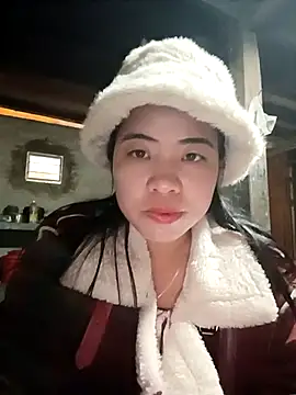 Snapshot of tulipsexy chatting on November 21, 2025, 1:04 am tulipsexy online show from November 21, 2025, 1:04 am