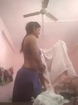 Hott cutgirl online show from October 12, 2025, 7:54 am