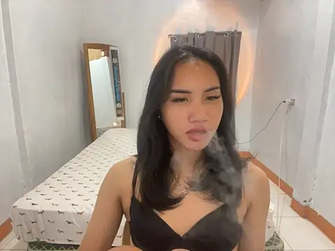 Divine Goddesss online show from September 30, 2025, 3:07 pm