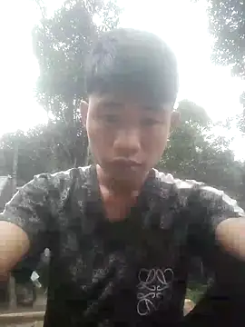 Nhyy xx online show from October 17, 2025, 5:11 am