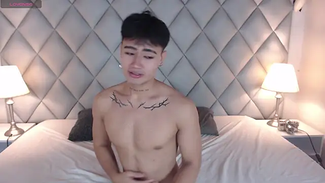 Clement Reyes online show from October 10, 2025, 1:23 pm