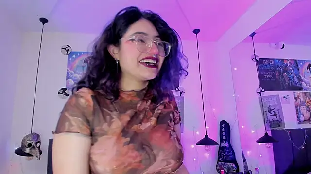 Snapshot of SabrinaV_ chatting on March 31, 2026, 11:23 am SabrinaV online show from March 31, 2026, 11:23 am