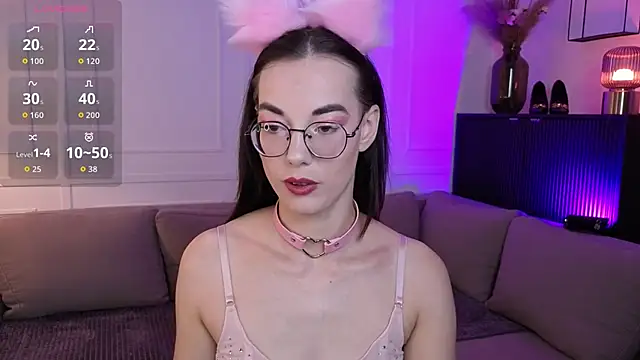 EmmaJakson online show from September 21, 2025, 4:12 pm