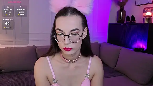 EmmaJakson online show from September 22, 2025, 3:40 pm