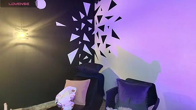 AgataThompson  online show from October 17, 2025, 7:26 pm