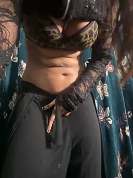 Snapshot of DAMinii_ chatting on November 6, 2025, 6:45 pm DAMinii online show from November 6, 2025, 6:45 pm