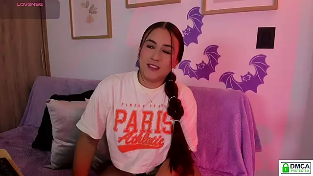Snapshot of Marie_Colin__ chatting on October 7, 2025, 12:39 pm Marie Colin online show from October 7, 2025, 12:39 pm