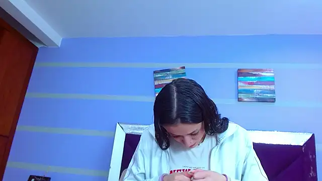 Emily Swiftt online show from November 15, 2025, 3:43 am