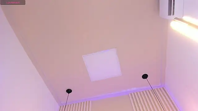 rossvega online show from October 9, 2025, 7:58 pm