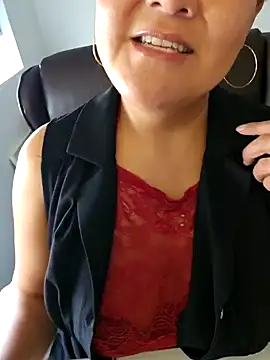 sw33th3art online show from September 18, 2025, 6:33 pm