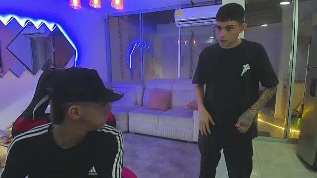 Houseofwarrios online show from December 20, 2025, 5:43 am