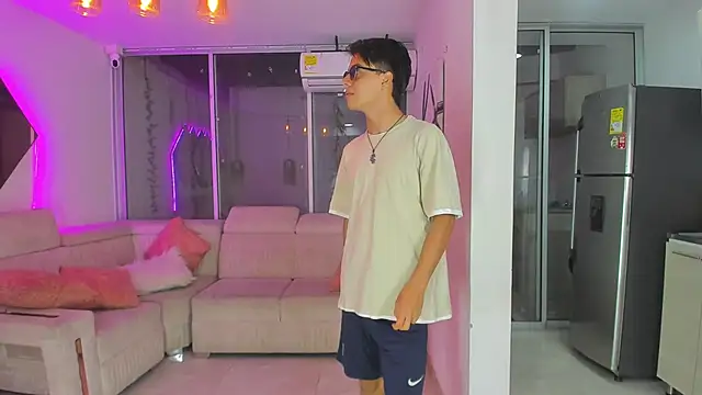 Houseofwarrios online show from November 5, 2025, 5:32 am