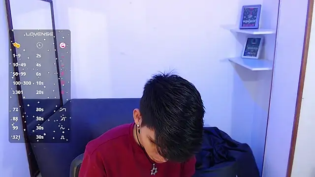 Snapshot of David_925_ chatting on January 18, 2026, 5:11 am David 925 online show from January 18, 2026, 5:11 am