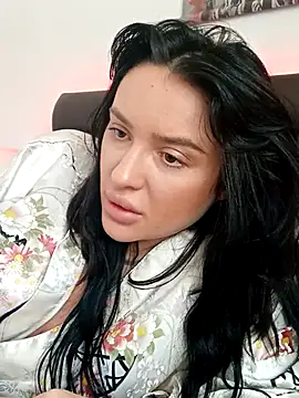 mariabloom9 online show from October 7, 2025, 11:00 am