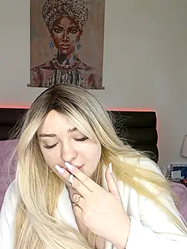 mariabloom9 online show from December 17, 2025, 9:25 am